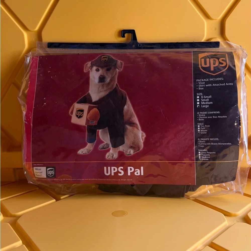 California Costumes UPS Pal Pet Costume large